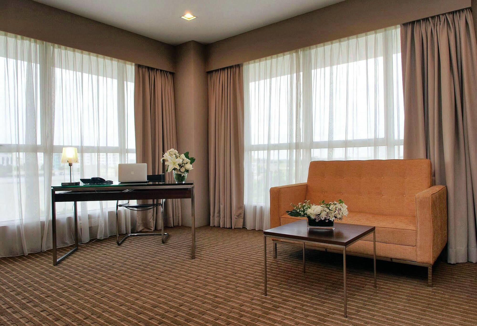 Hotel Primera Suite Cyberjaya Ngoại thất bức ảnh