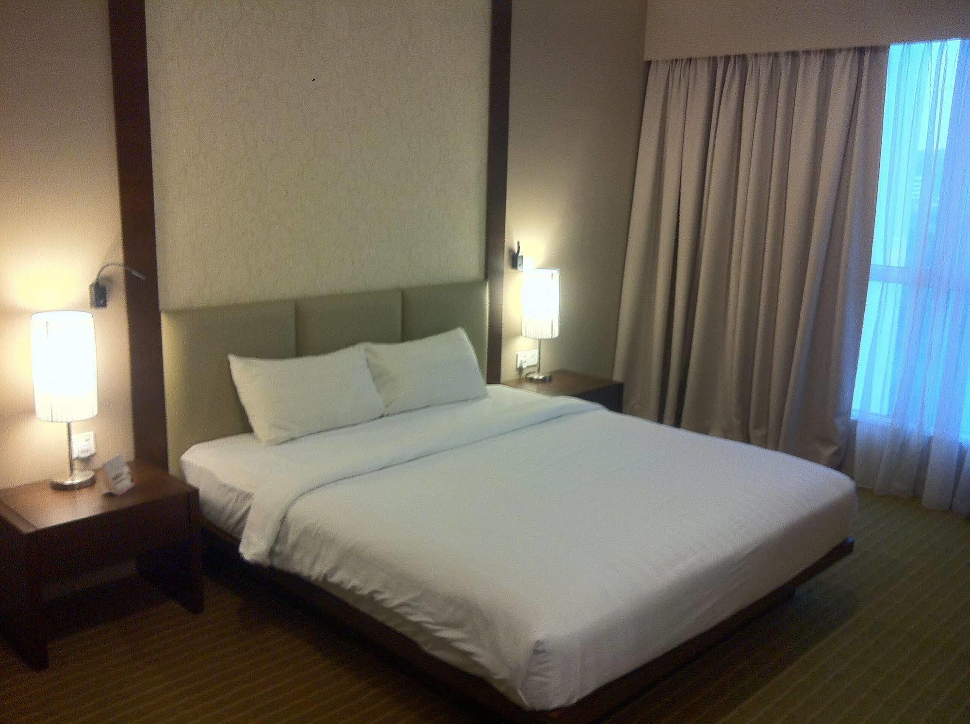 Hotel Primera Suite Cyberjaya Ngoại thất bức ảnh