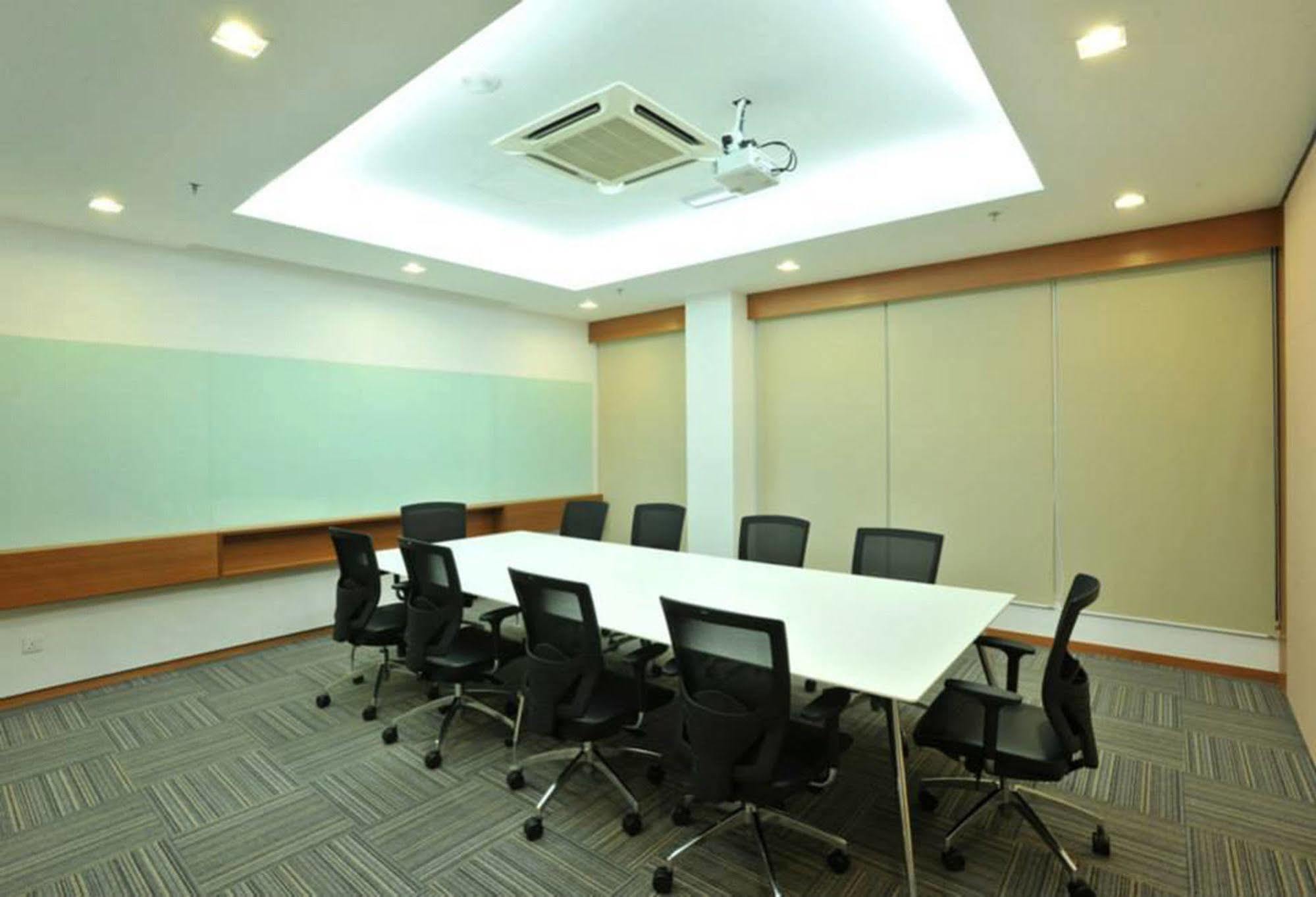 Hotel Primera Suite Cyberjaya Ngoại thất bức ảnh